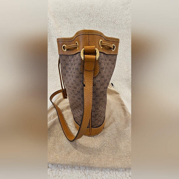 Disney x Gucci Limited Edition Bucket - Picture 7 of 7